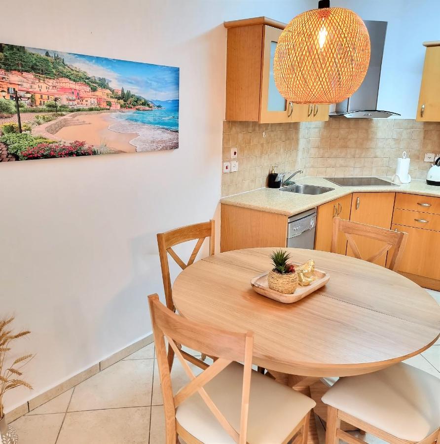 Two Bed Room Apartment 5 Min Walk To The Beach Ejlat Exteriér fotografie